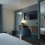 Bachaumont Hotell 4*