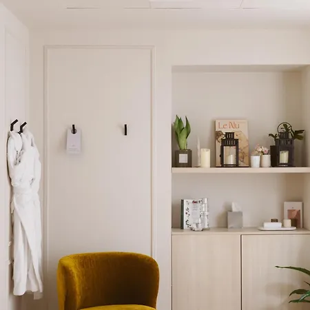 Bachaumont Hotell 4*