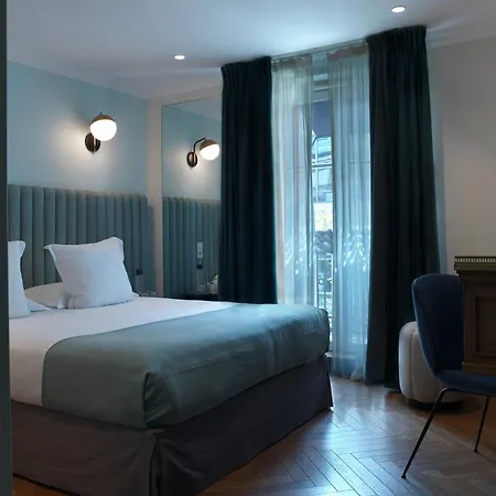 オテル バショモン パリ