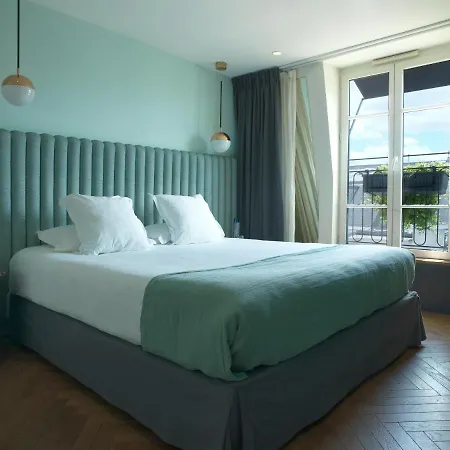 酒店 巴舒蒙特酒店 4*